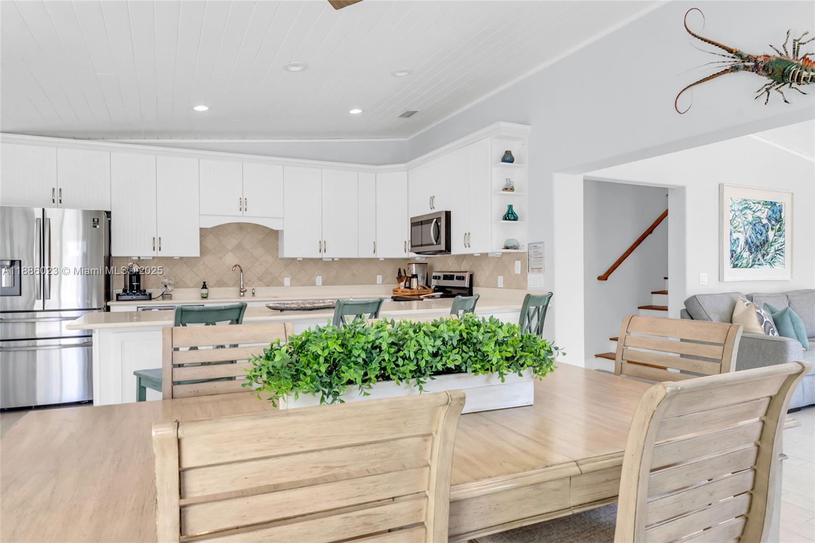 KEY COLONY BEACH - Residential