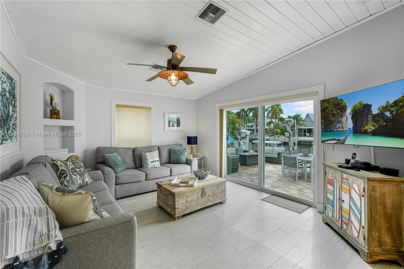 KEY COLONY BEACH - Residential