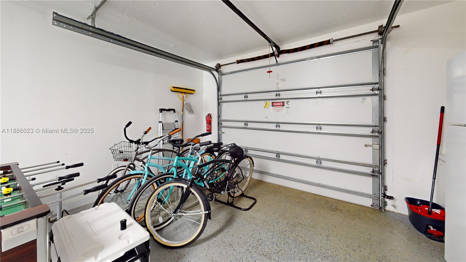 KEY COLONY BEACH - Residential