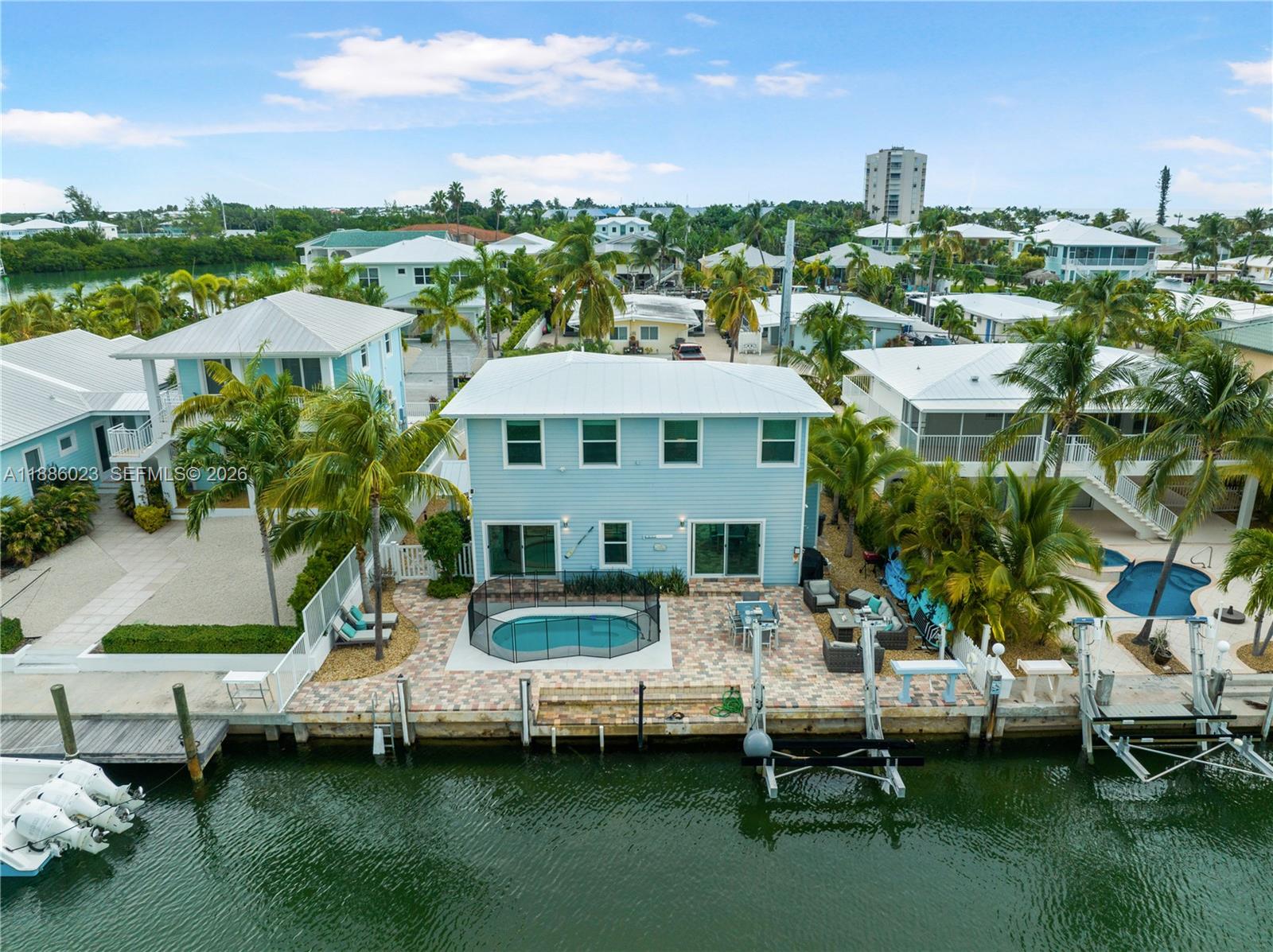 KEY COLONY BEACH - Residential