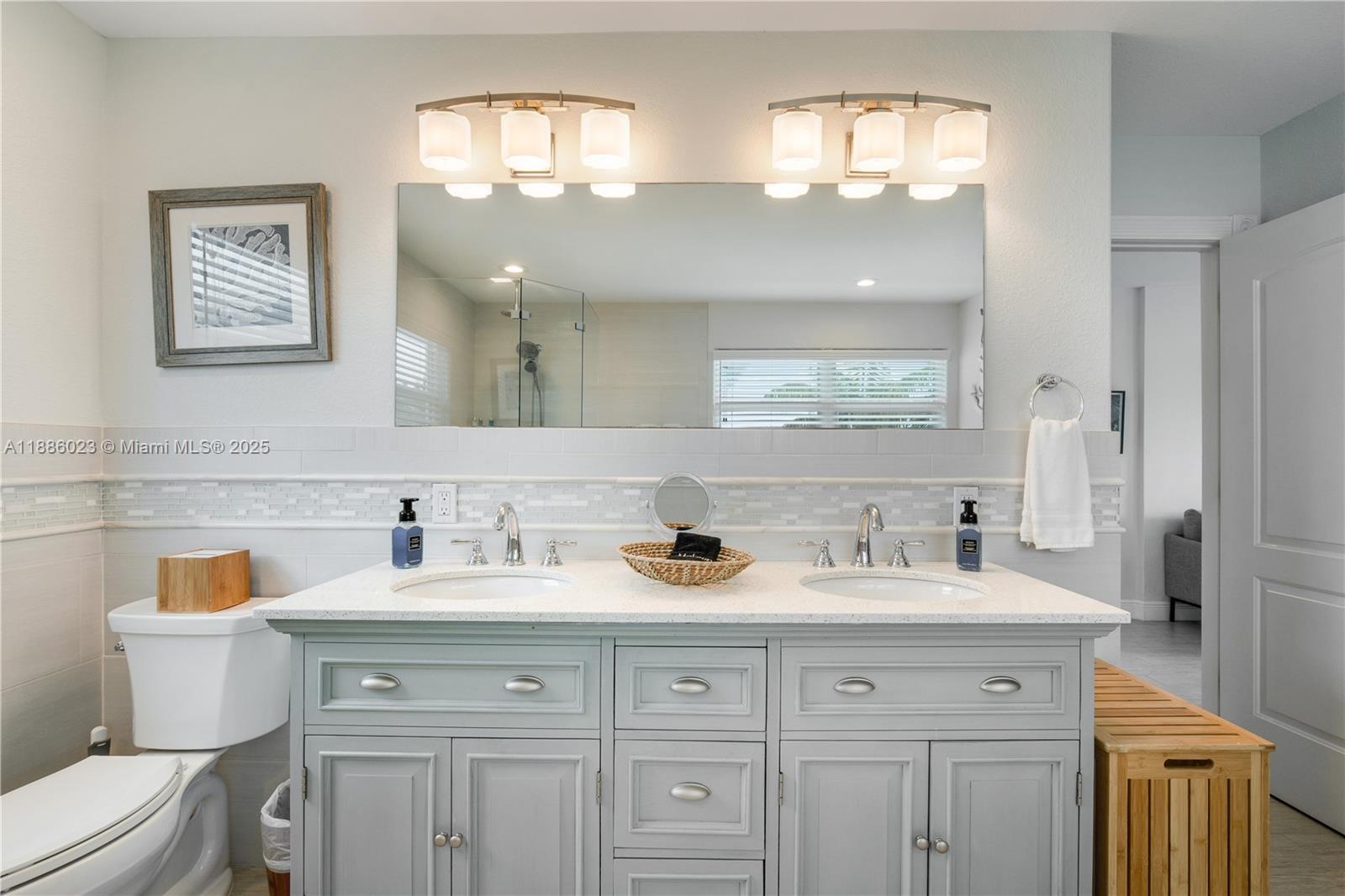 KEY COLONY BEACH - Residential