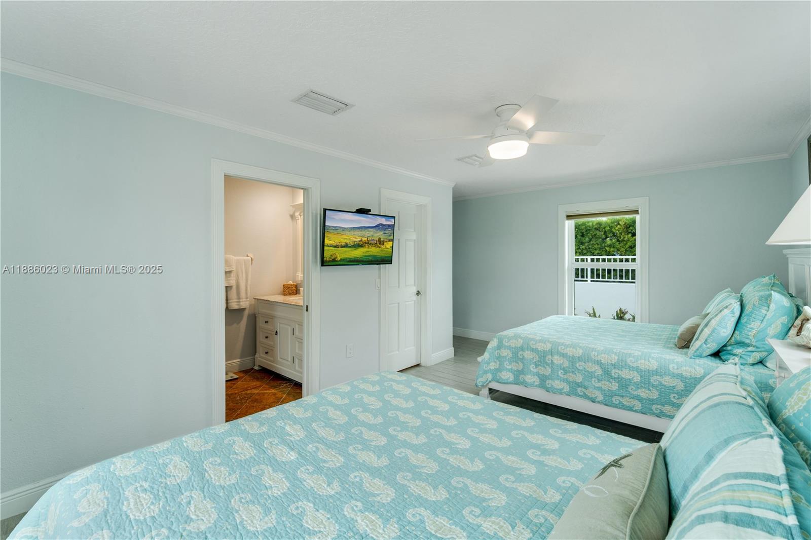 KEY COLONY BEACH - Residential