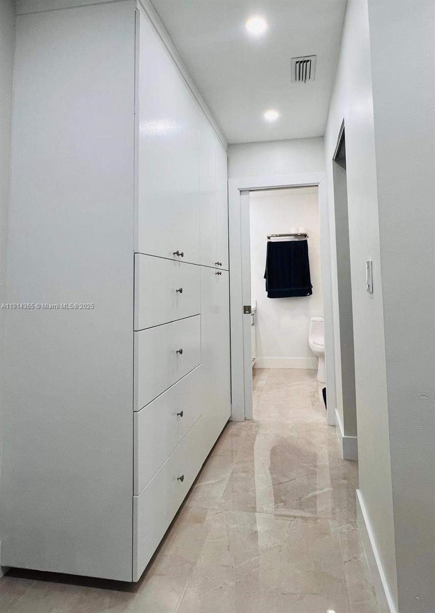 MUNNE SUB - Residential Lease
