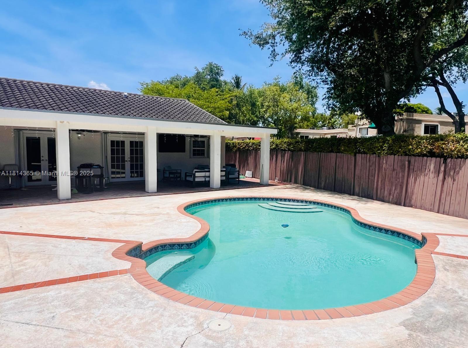 Rental Property at 14444 Sw 97th Ter, Miami, Broward County, Florida - Bedrooms: 3 
Bathrooms: 2  - $4,500 MO.