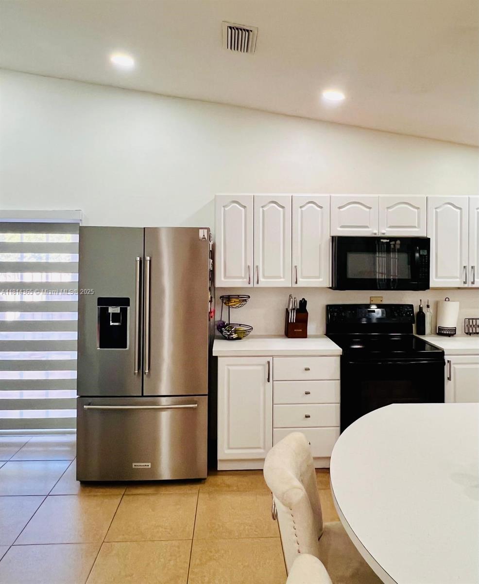 MUNNE SUB - Residential Lease