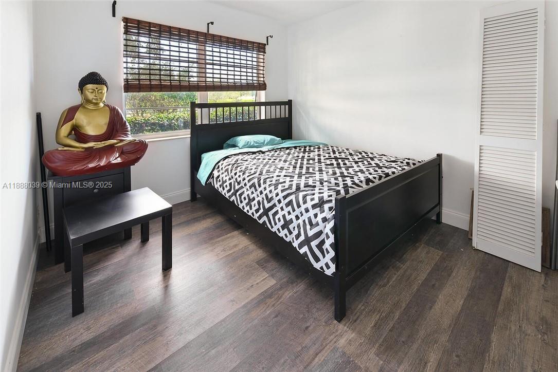 PALM BEACH POINT EAST - Residential