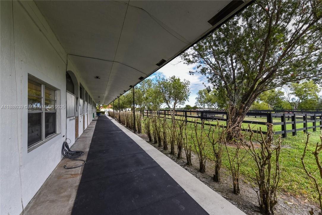 PALM BEACH POINT EAST - Residential