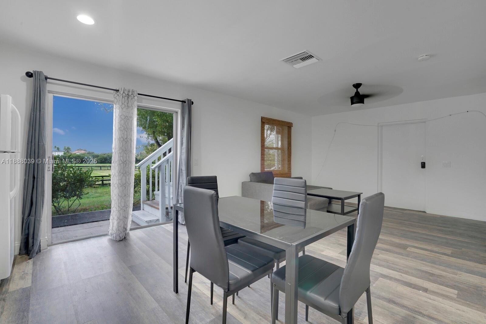 PALM BEACH POINT EAST - Residential