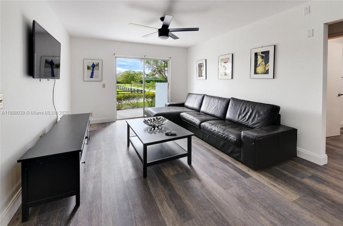 PALM BEACH POINT EAST - Residential