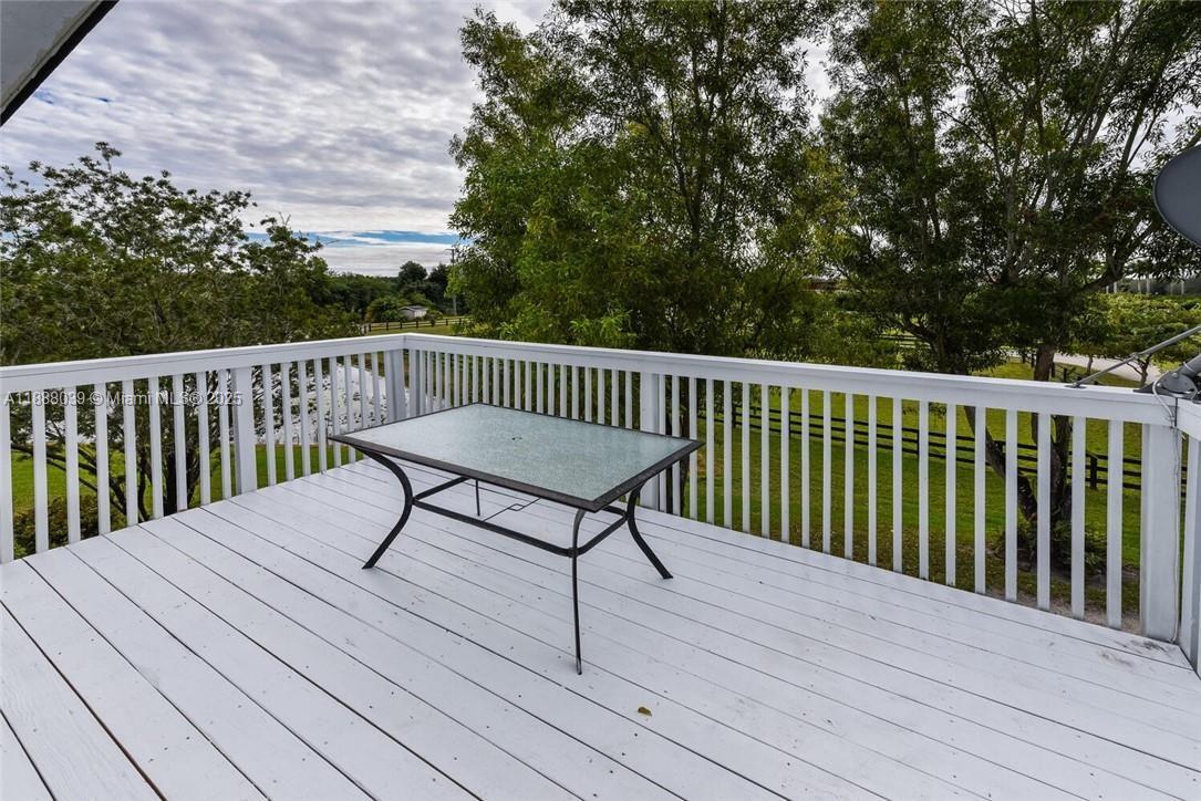 PALM BEACH POINT EAST - Residential