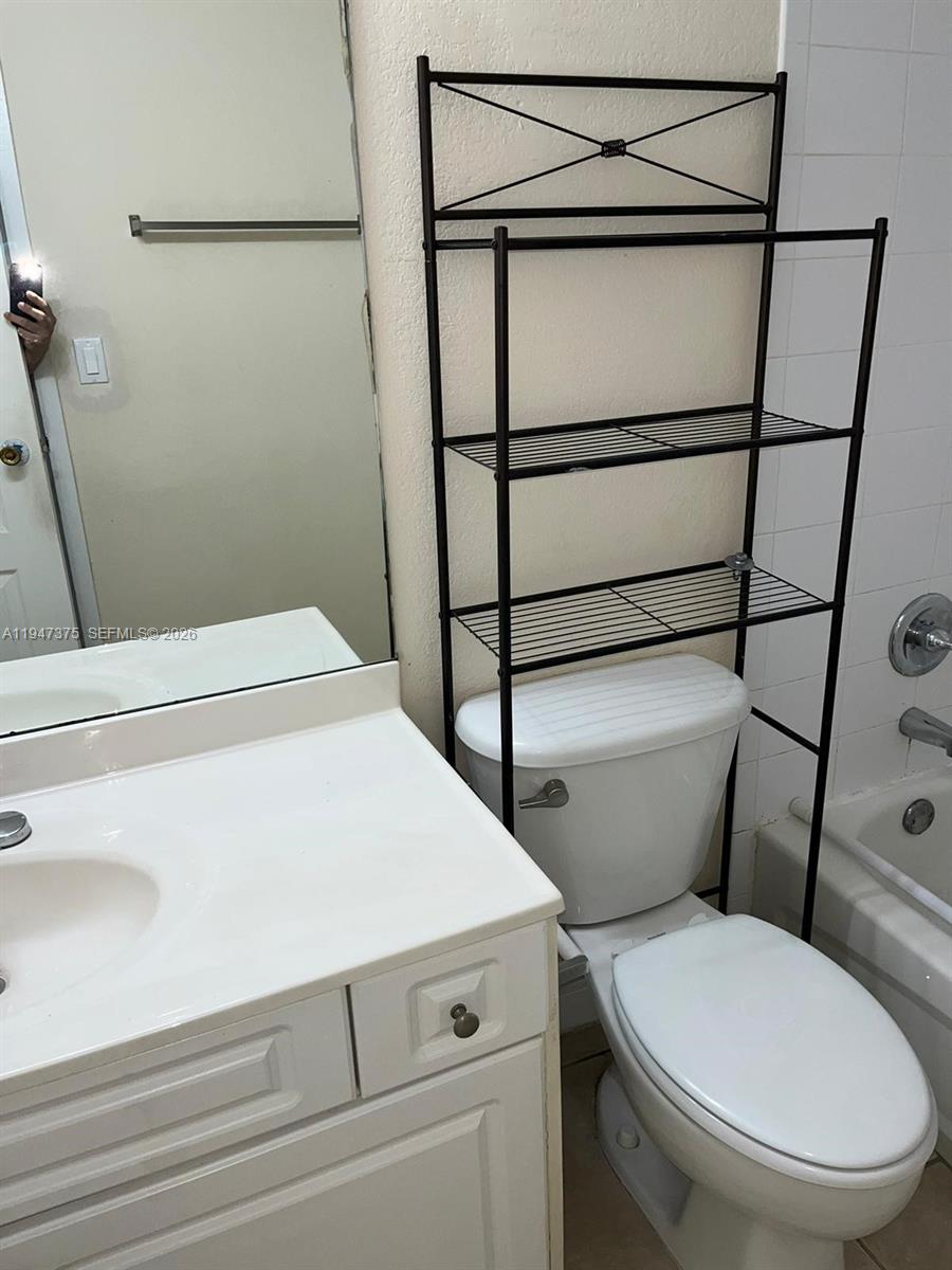 DORAL GARDENS II CONDO - Residential