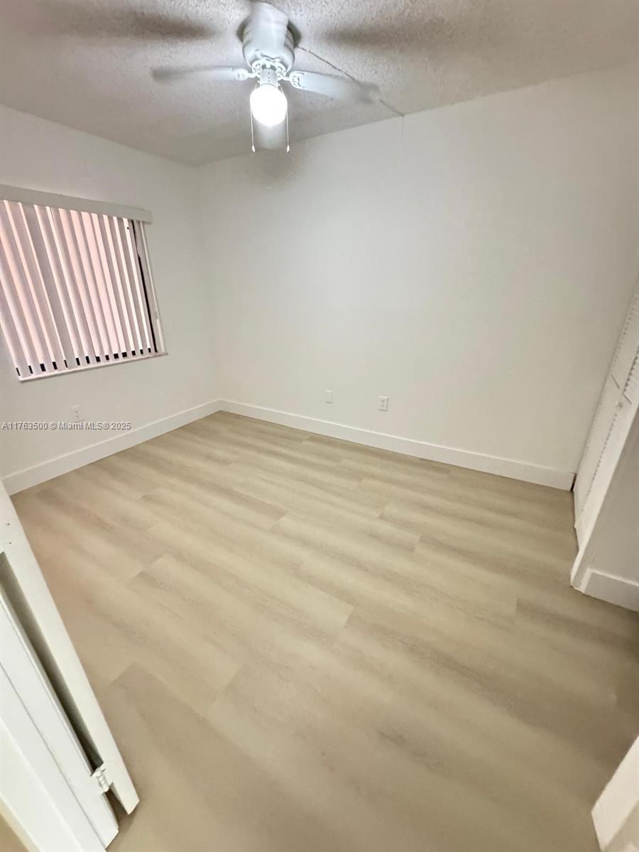 HORIZONS WEST CONDO #4 - Residential