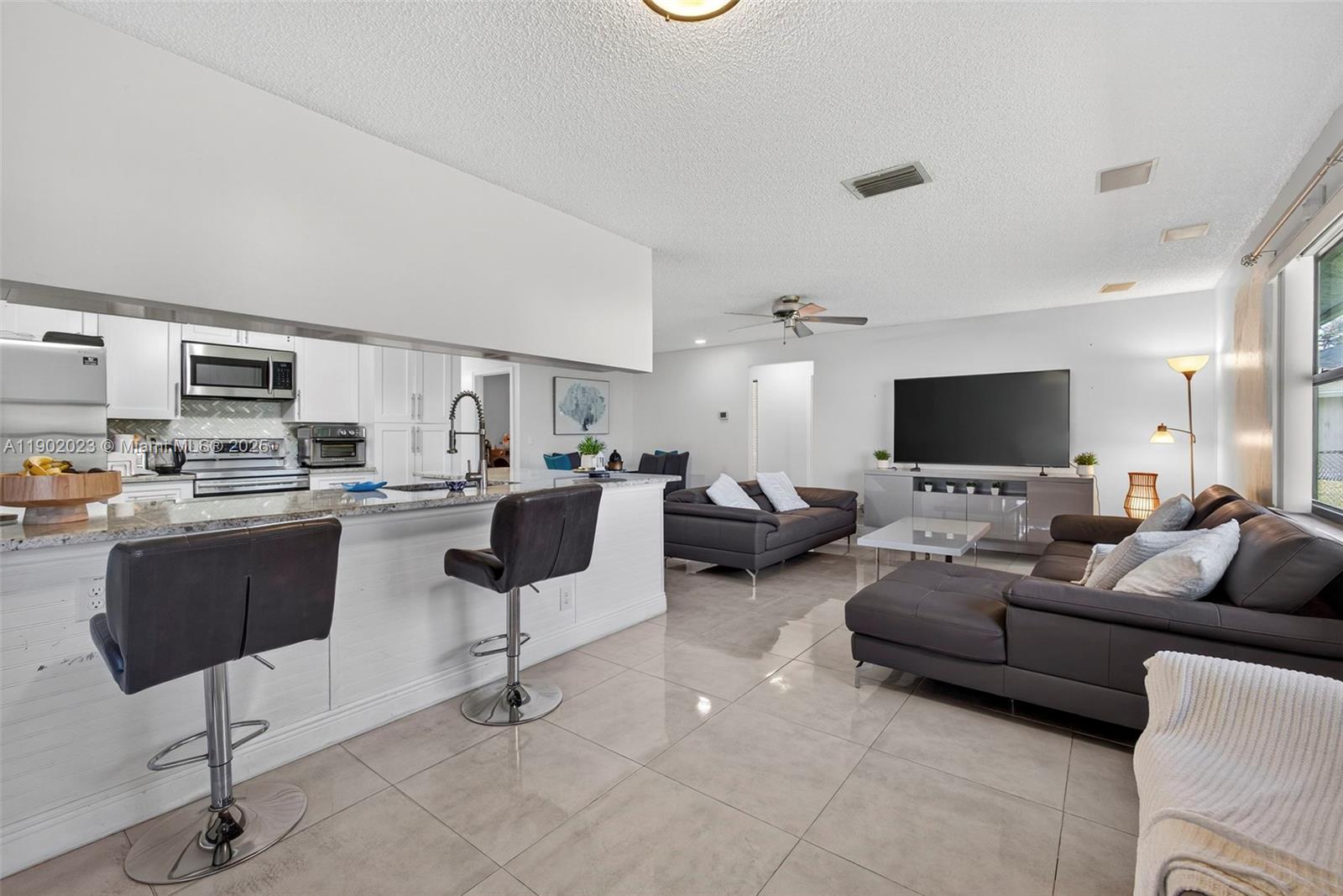 LA MANCHA 3 - Residential Lease