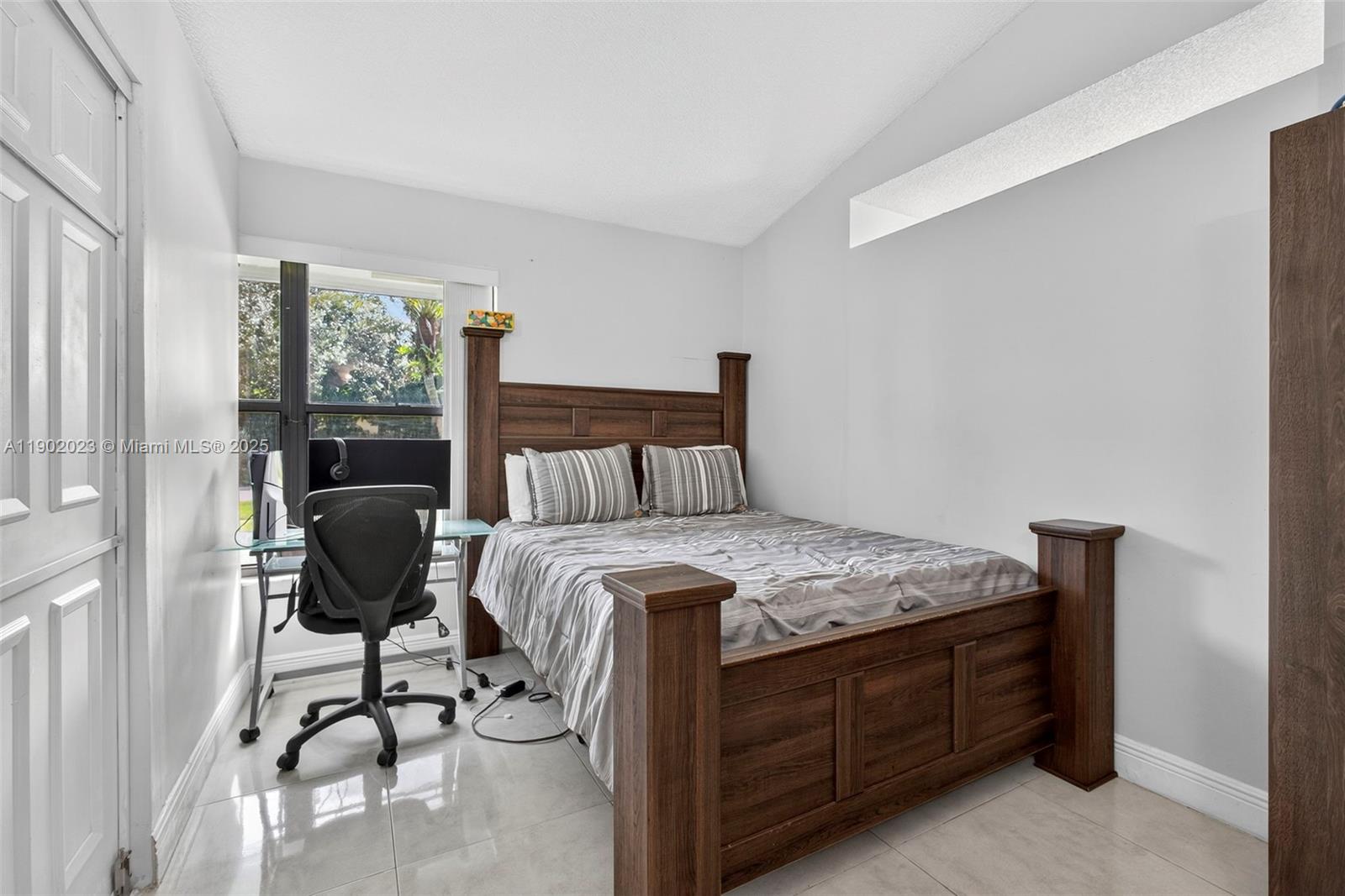 LA MANCHA 3 - Residential Lease