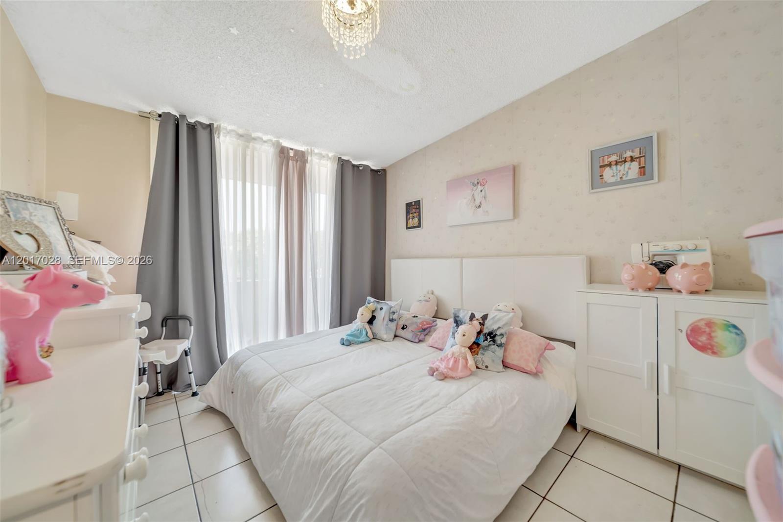 KENDALE LAKES NORTH SEC 7 - Residential