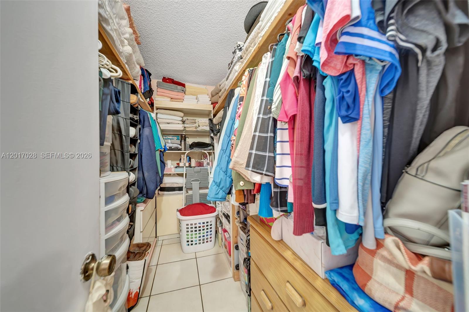 KENDALE LAKES NORTH SEC 7 - Residential