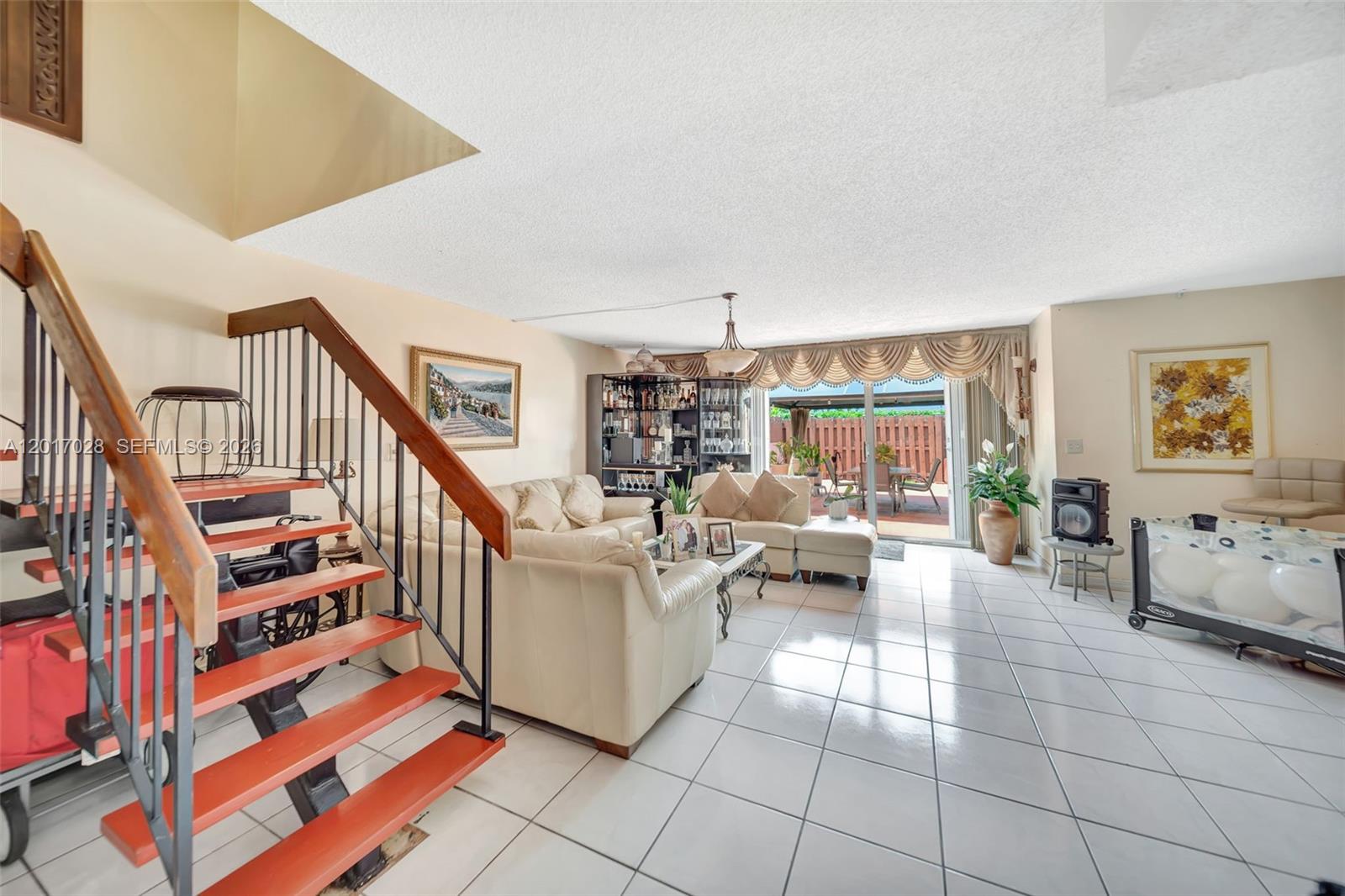 KENDALE LAKES NORTH SEC 7 - Residential