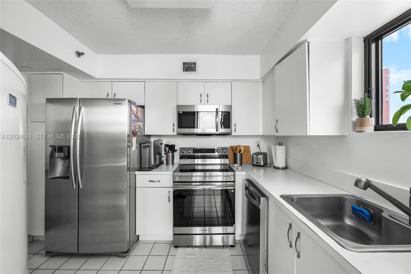 PARC CENTRAL AVENTURA EAS - Residential