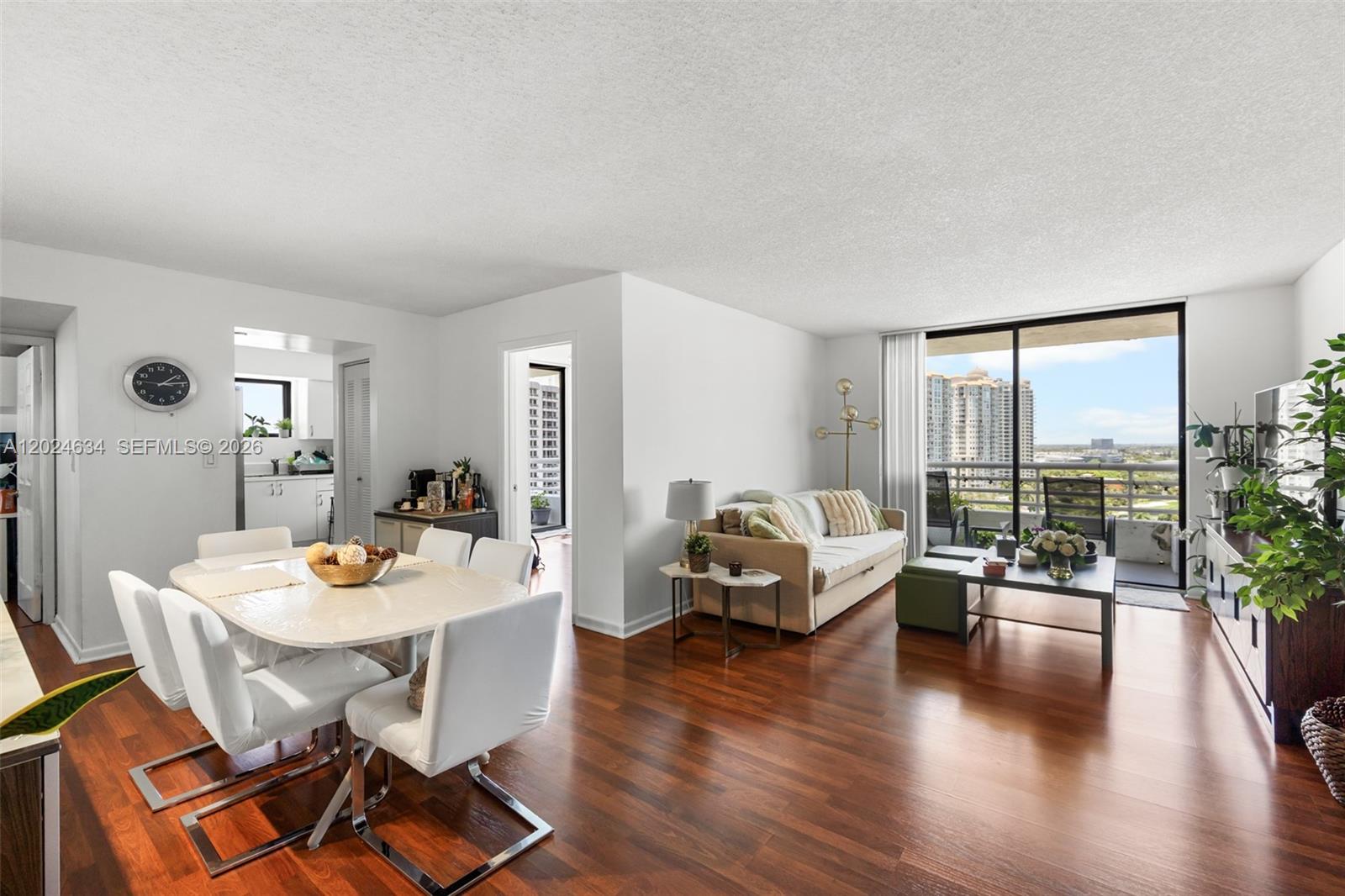 PARC CENTRAL AVENTURA EAS - Residential