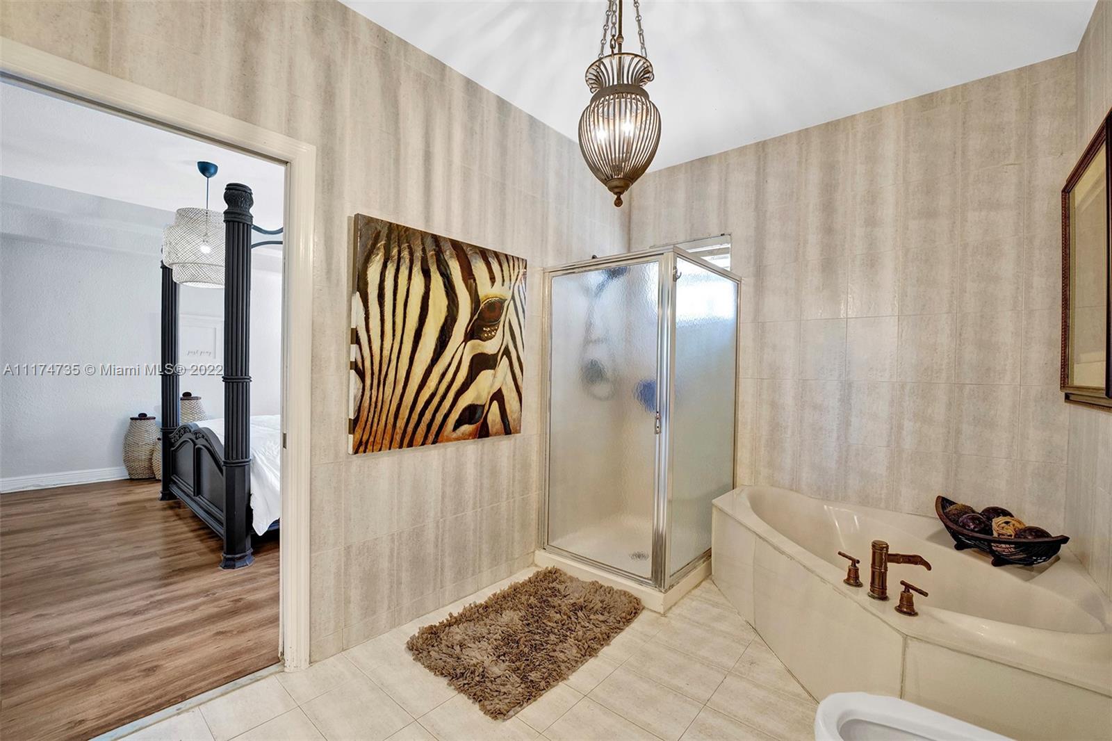 ROYAL LANDINGS - Residential