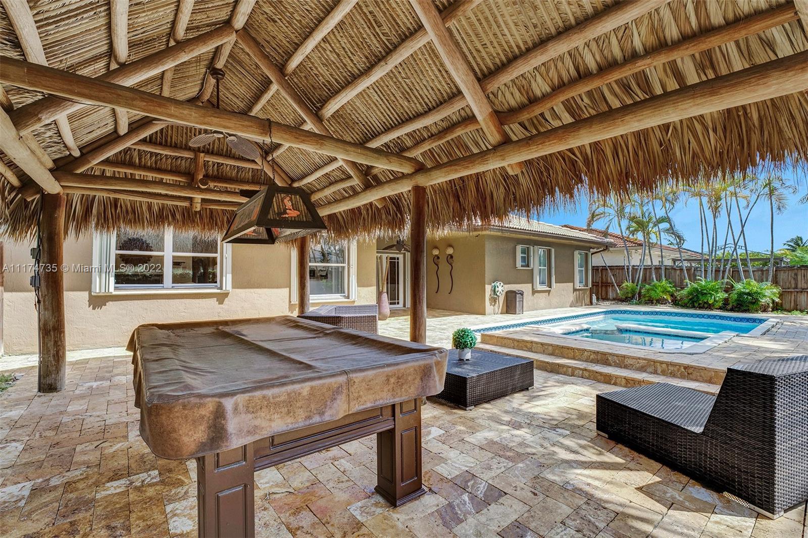 ROYAL LANDINGS - Residential