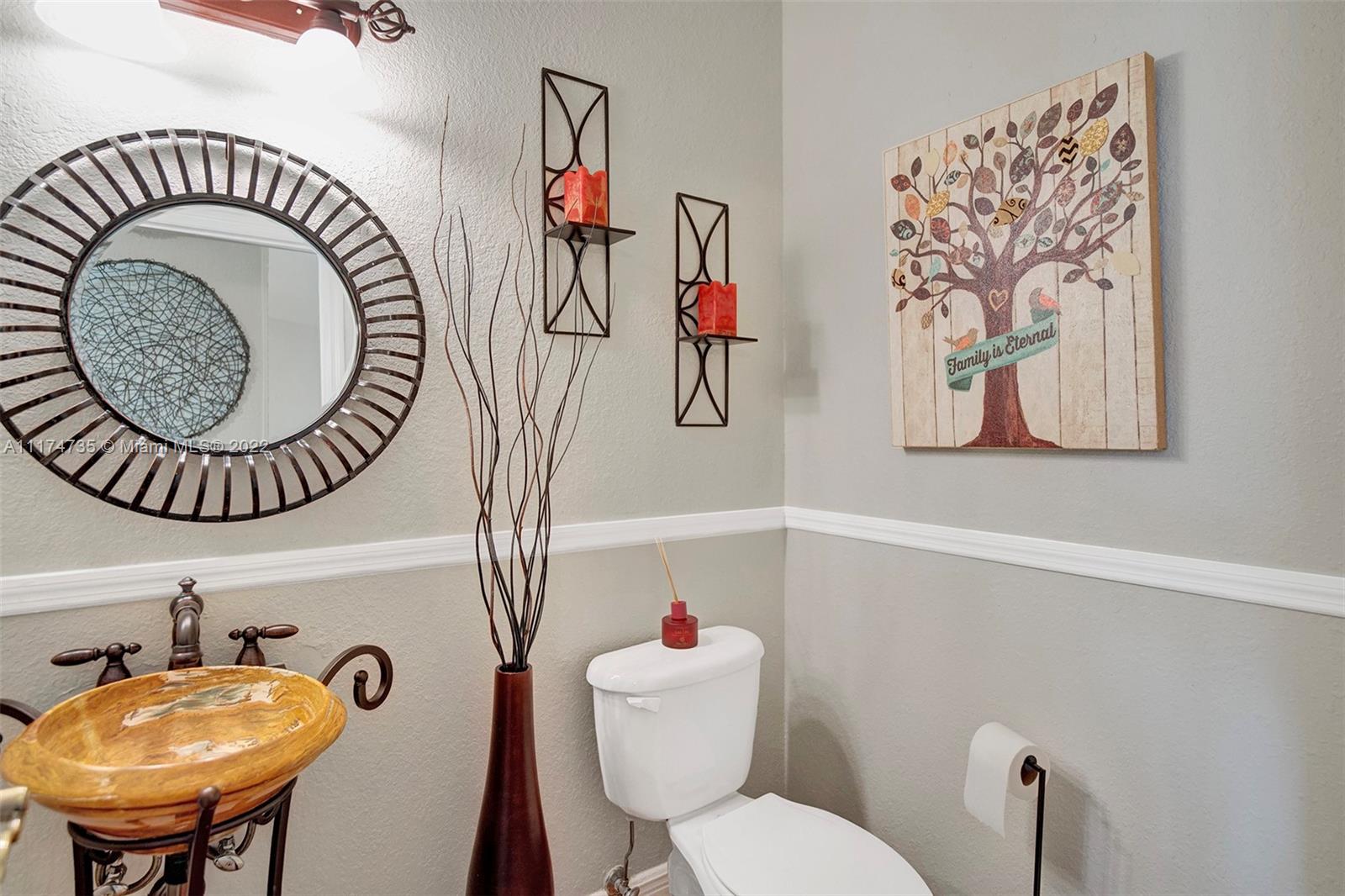 ROYAL LANDINGS - Residential