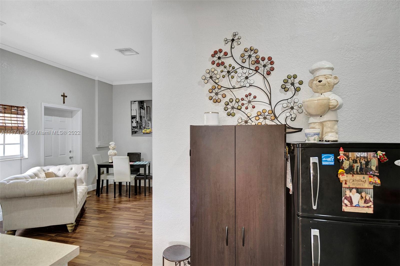 ROYAL LANDINGS - Residential