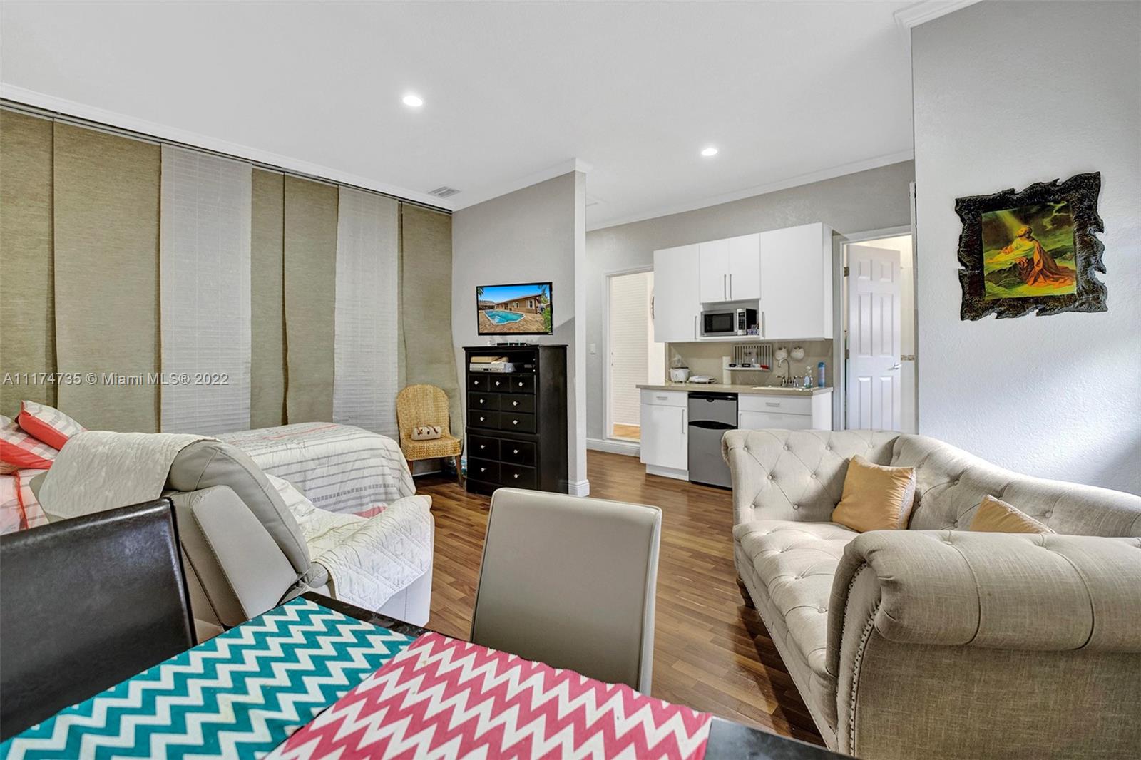 ROYAL LANDINGS - Residential