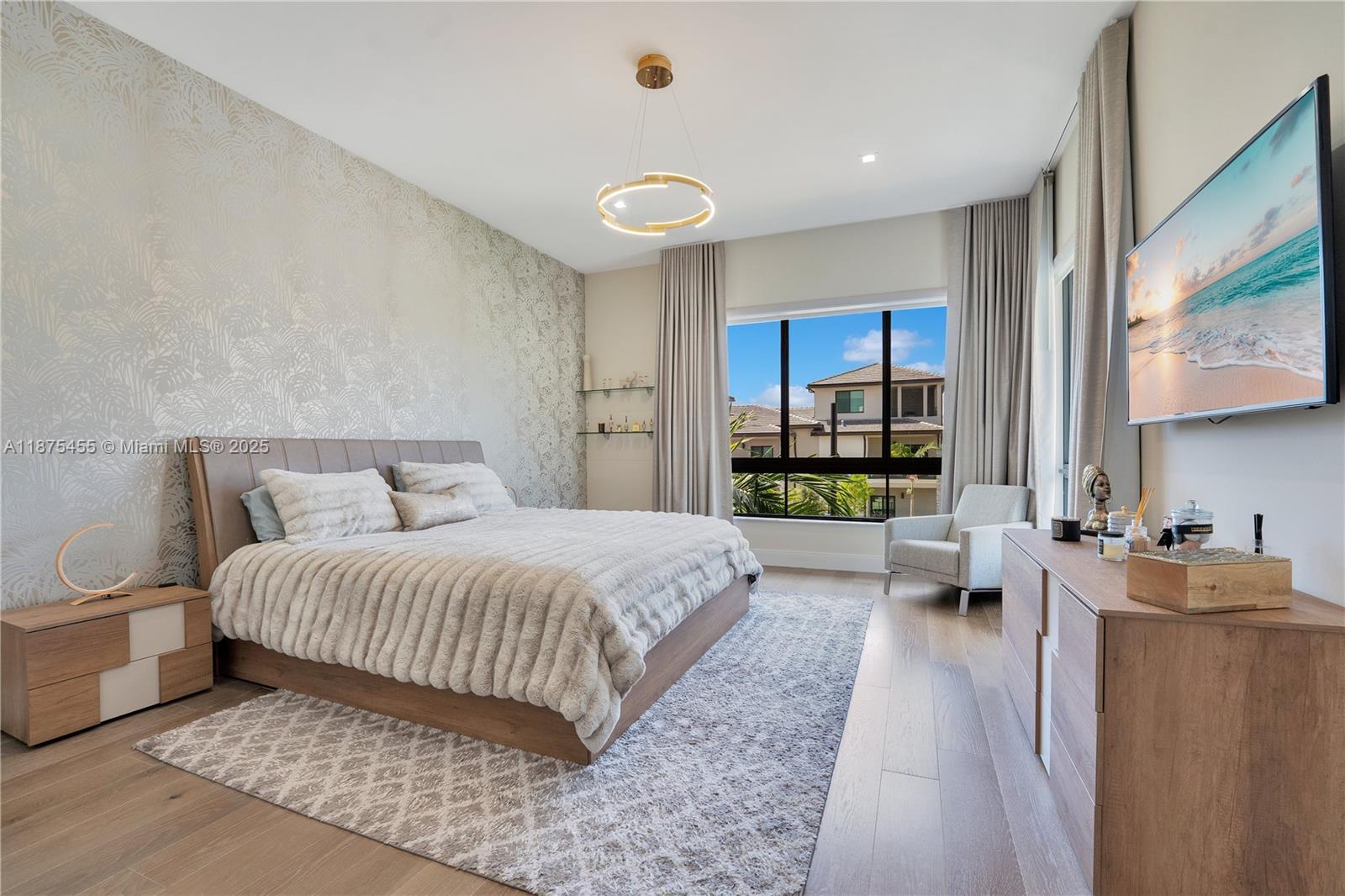 DOWNTOWN DORAL SOUTH PHAS - Residential