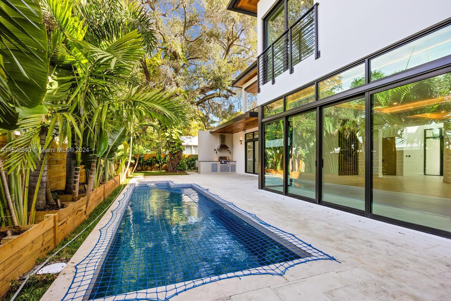 SILVER BLUFF EST SEC C - Residential