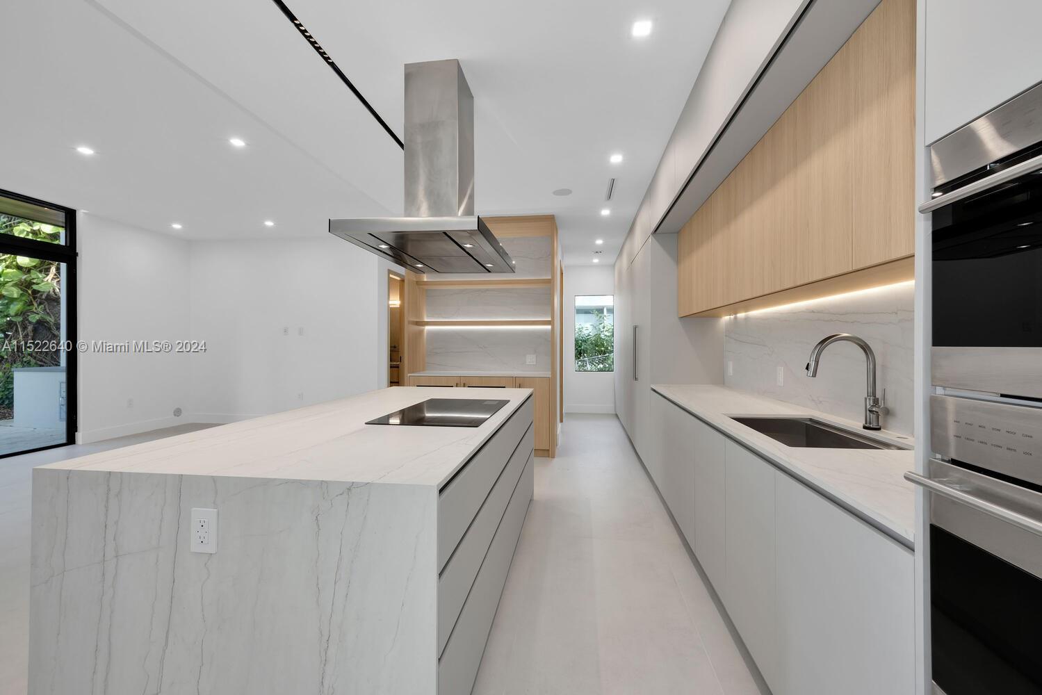 SILVER BLUFF EST SEC C - Residential