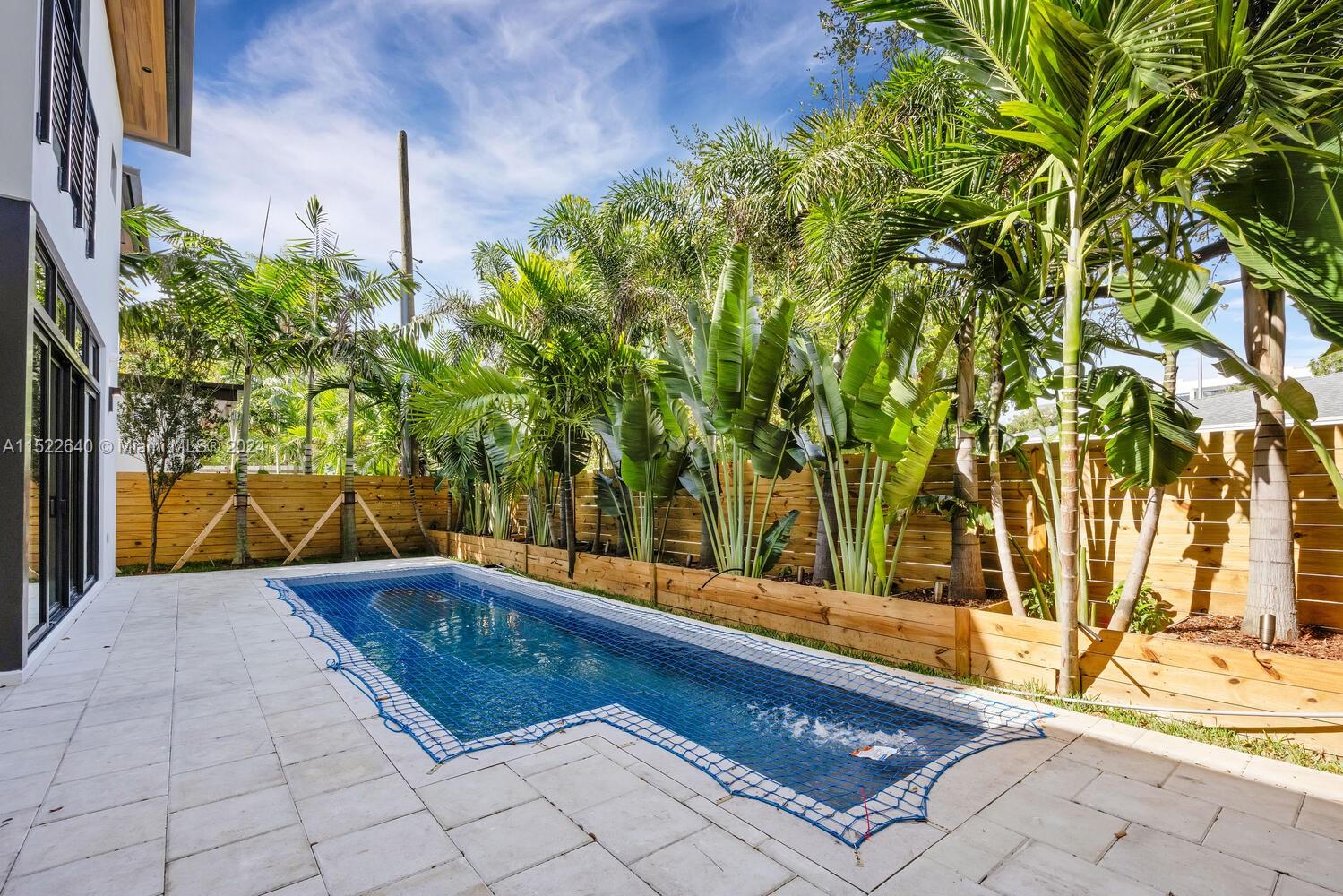 SILVER BLUFF EST SEC C - Residential