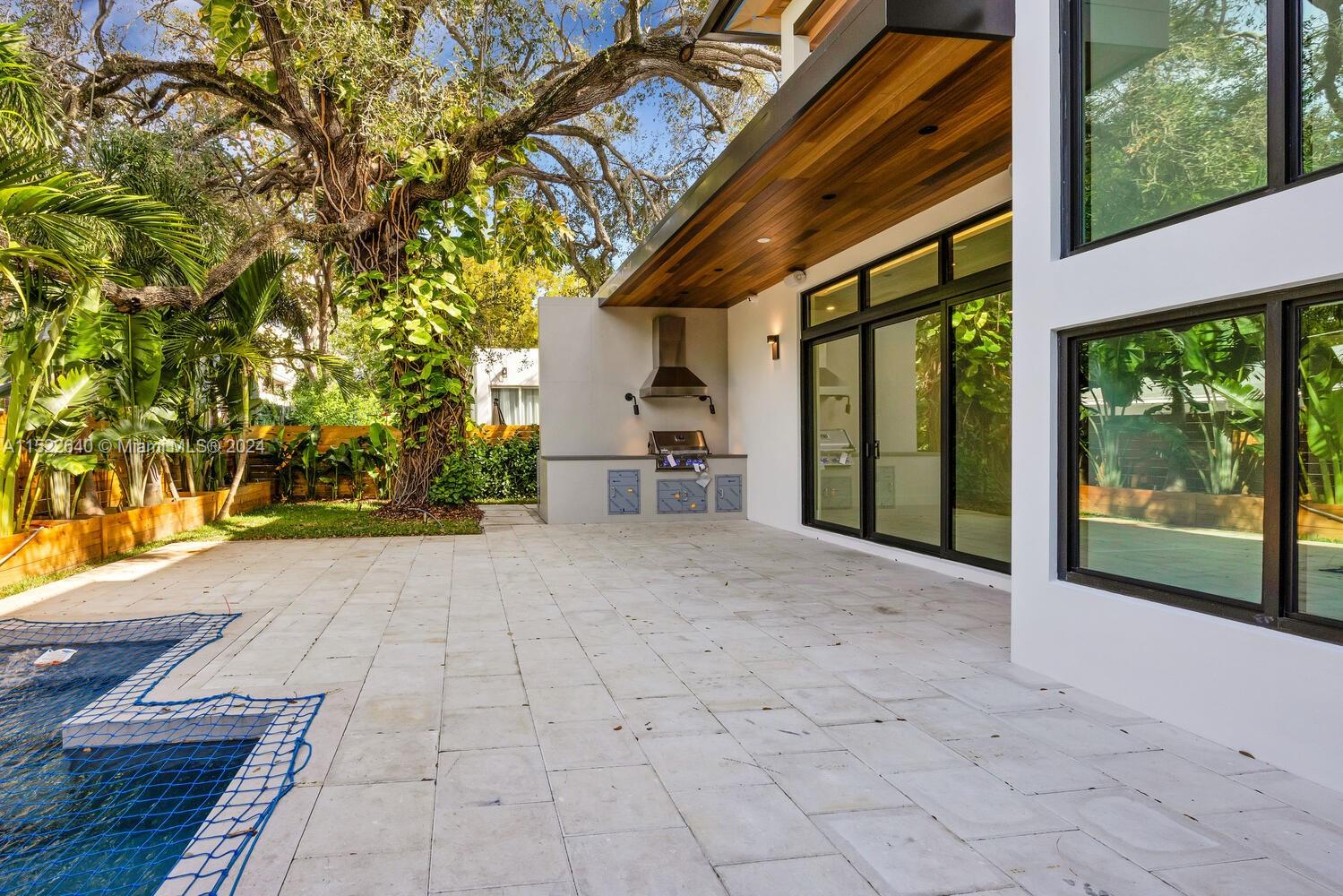 SILVER BLUFF EST SEC C - Residential