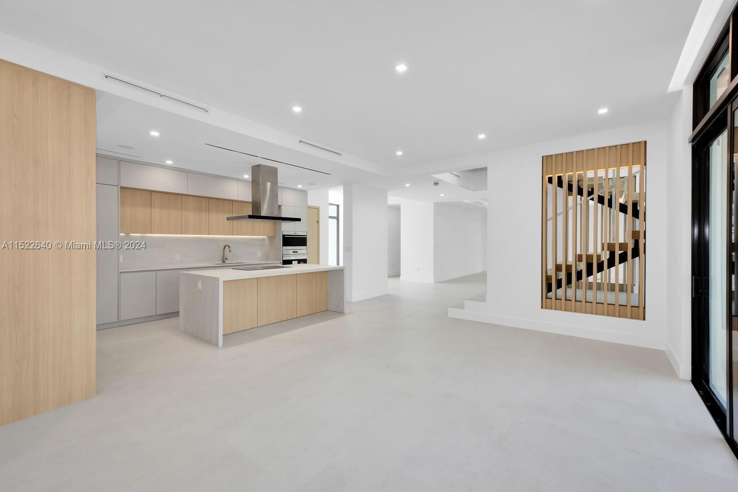 SILVER BLUFF EST SEC C - Residential