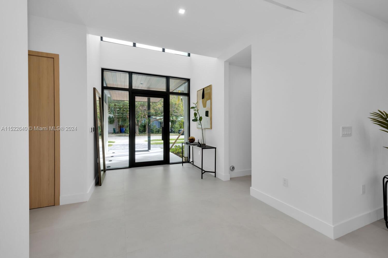 SILVER BLUFF EST SEC C - Residential