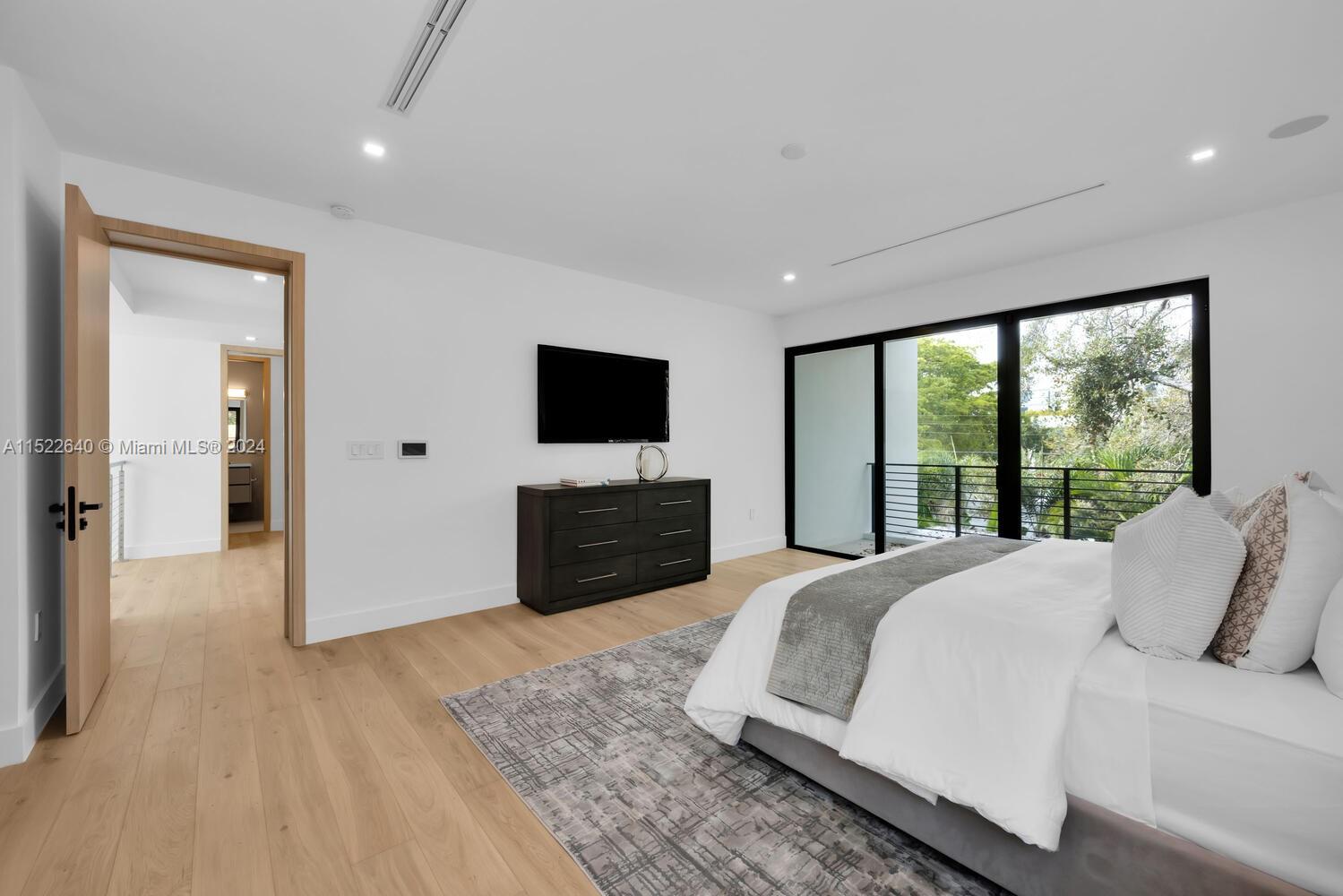 SILVER BLUFF EST SEC C - Residential