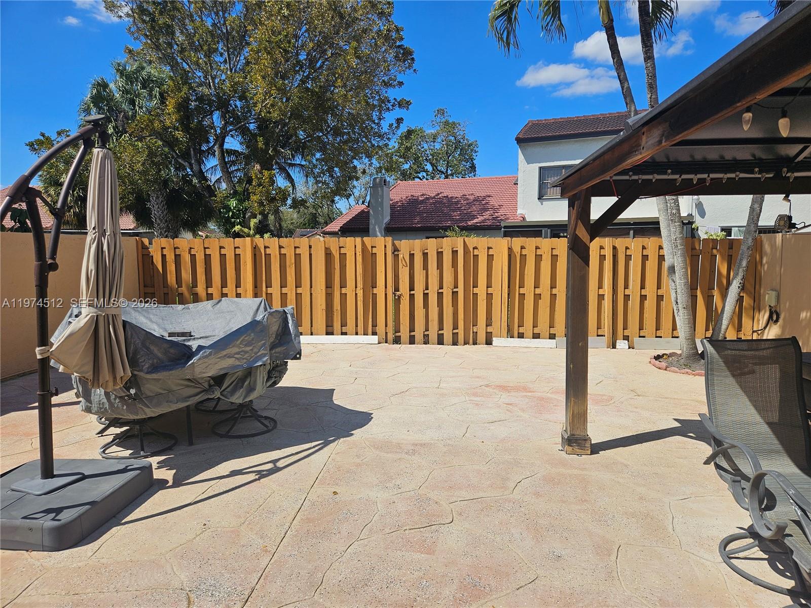 THE MOORS TOWNHOUSES - Residential