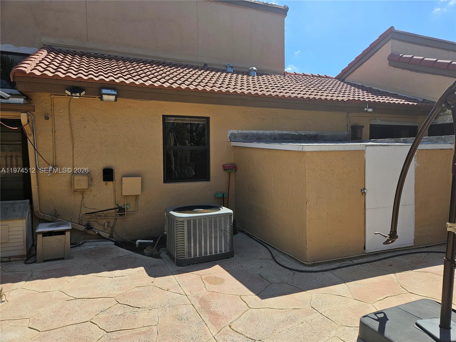 THE MOORS TOWNHOUSES - Residential