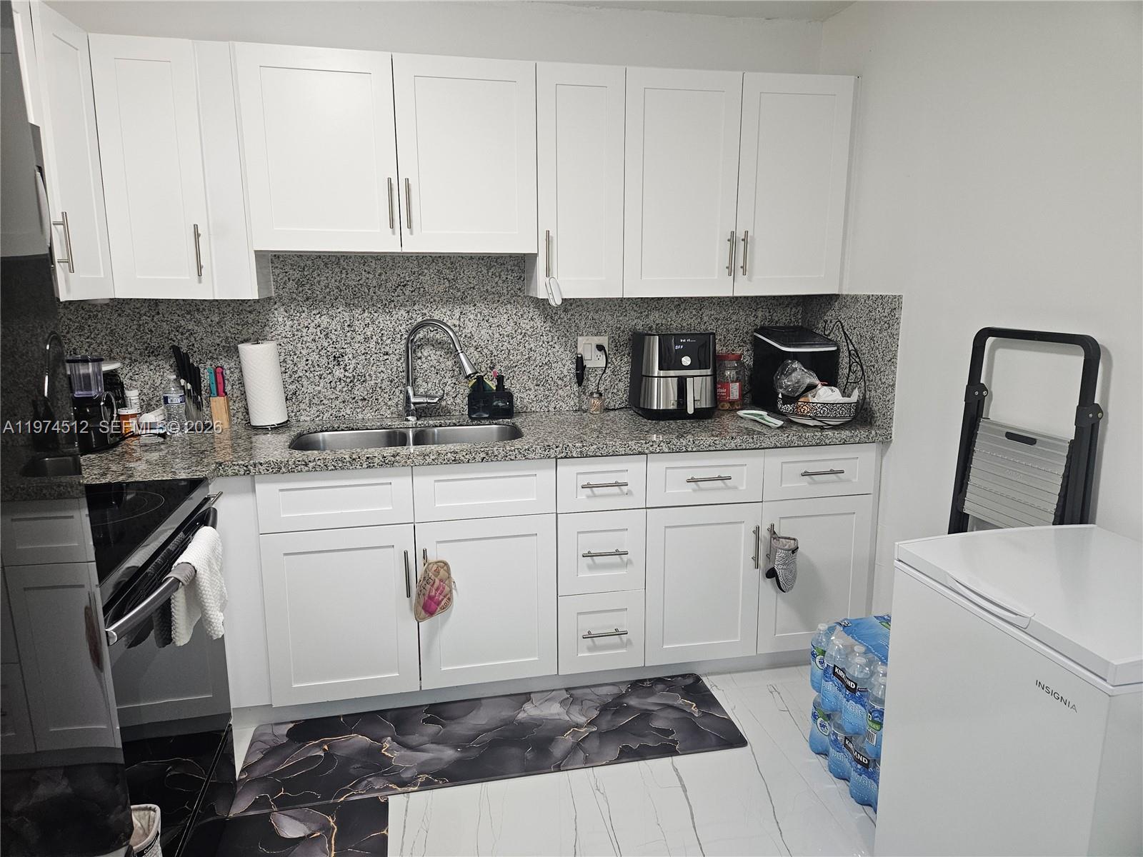 THE MOORS TOWNHOUSES - Residential