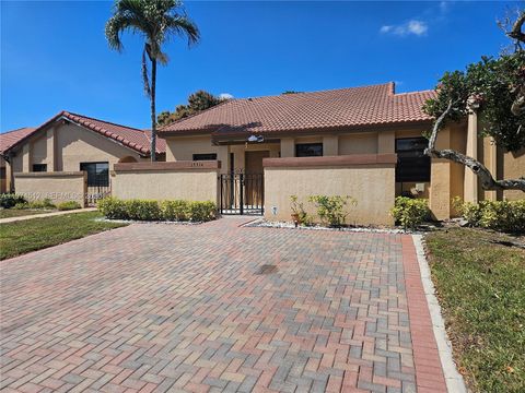 17914 NW 66th Ct Cir Hialeah FL 33015