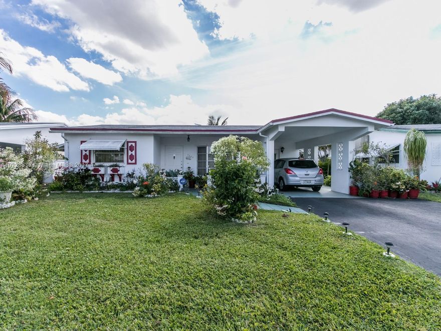 Very Nice Water Front Single Family Home. Spacious Living and Dinning Room, Updated Kitchen and Baths, Tile Floors, Huge Florida Room, Carport, Lushly Landscaped Lot, Serene Water View, Quiet Private Community, Community Pool, Club House, and Social Room. Being Sold Furnished--Furniture Can Be Removed if Necessary. Situated in Oakland Estates a 55+ Community, Easy Access to Major Roadways, Shopping, and Entertainment. A True Gem! Must See Before It's Gone!