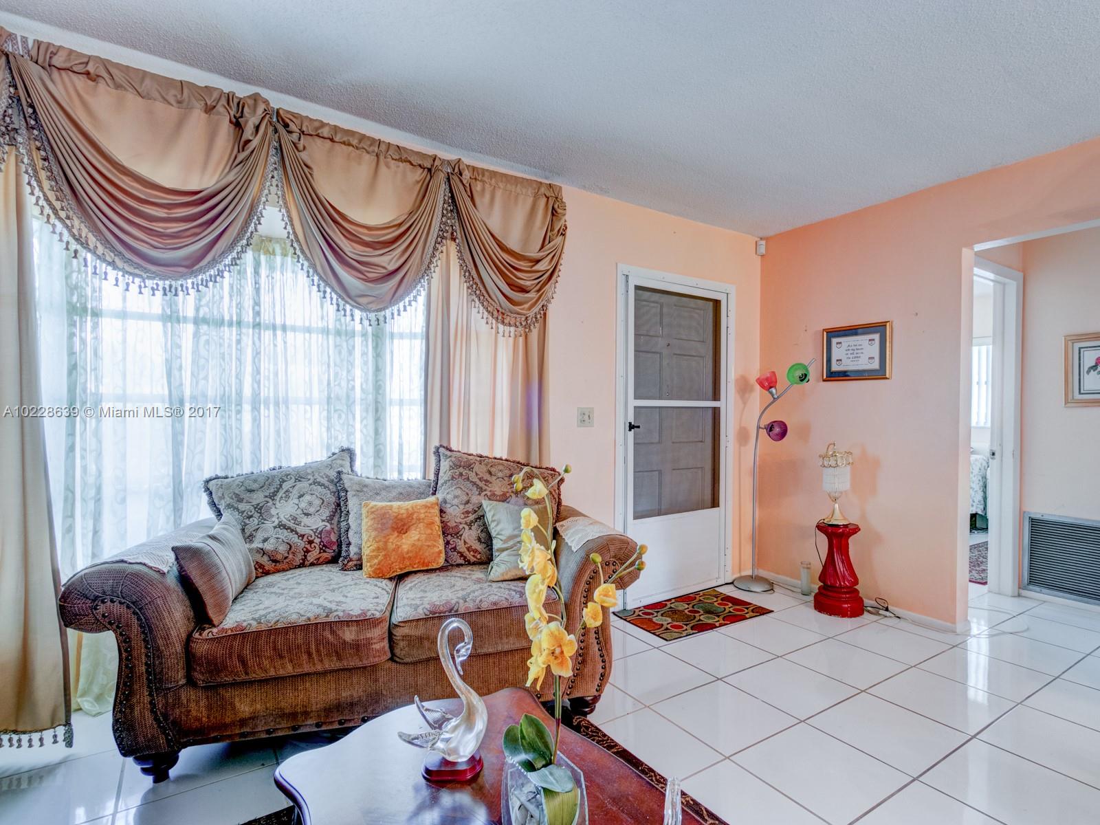 OAKLAND ESTATES 7TH SEC - Residential