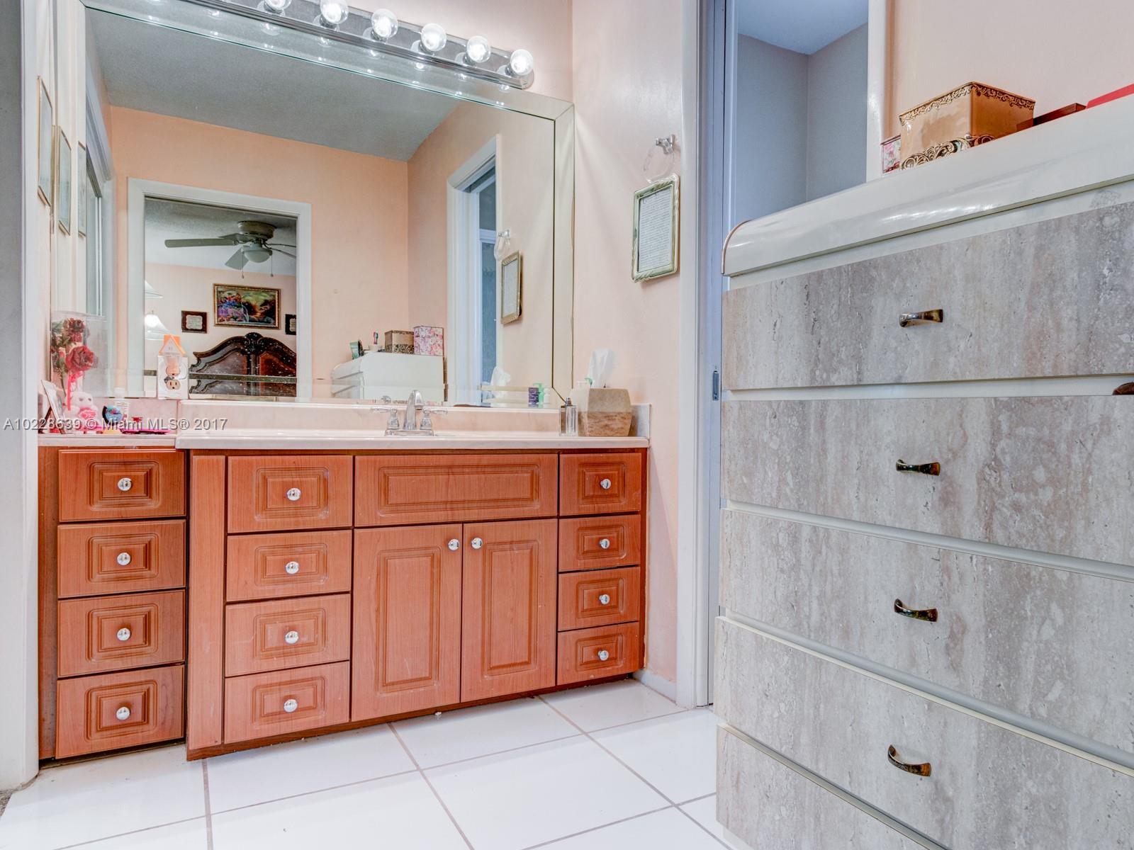 OAKLAND ESTATES 7TH SEC - Residential