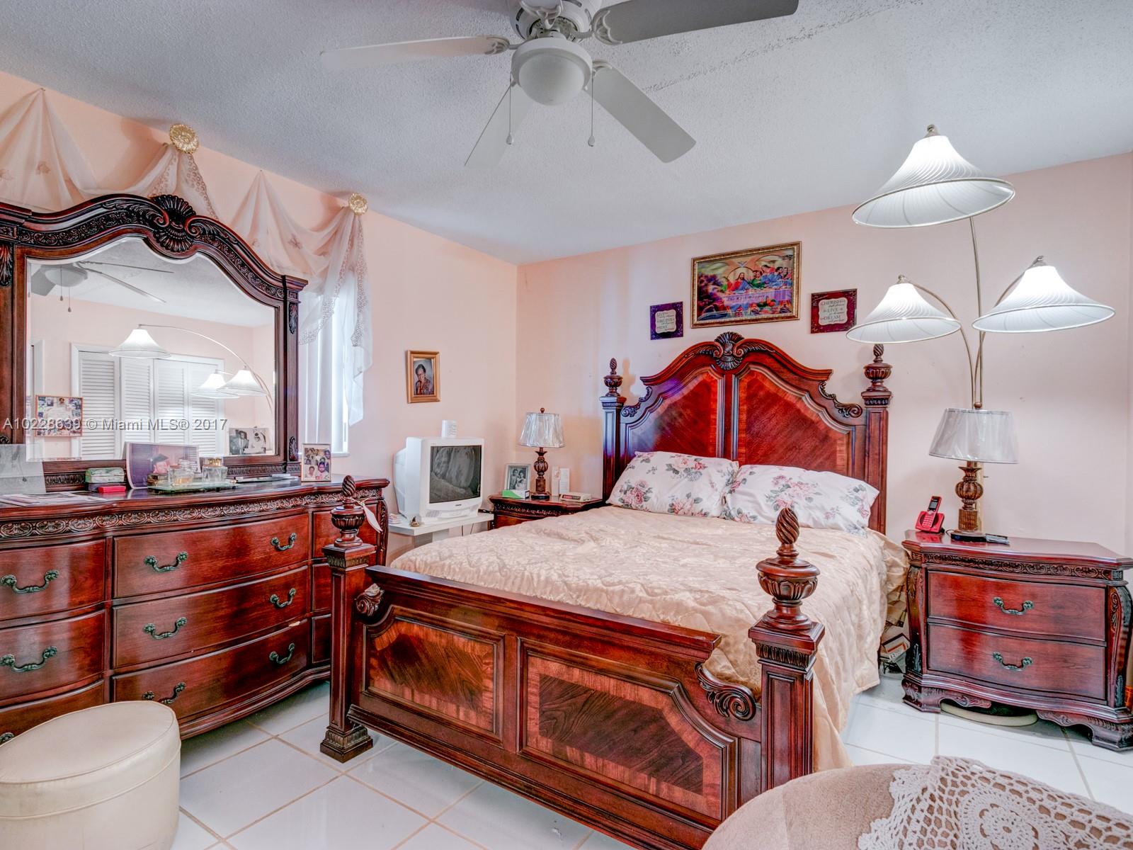 OAKLAND ESTATES 7TH SEC - Residential