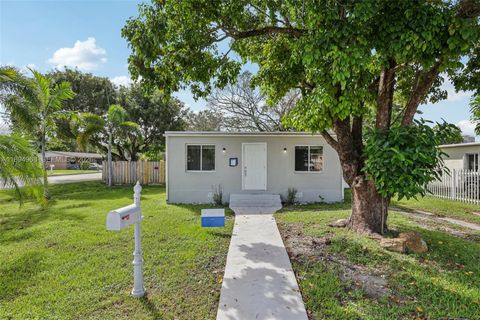 5900 SW 63rd St South Miami FL 33143