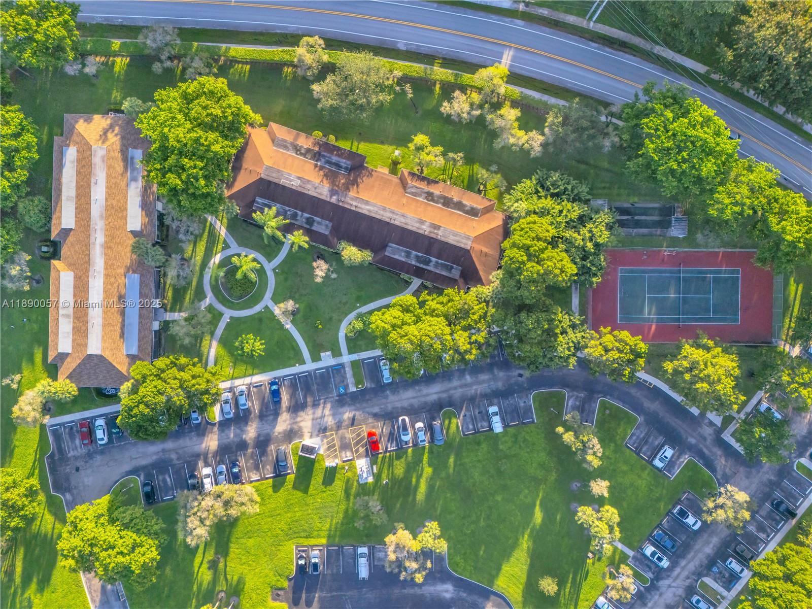 TAMARAC GARDENS CONDOMINI - Residential
