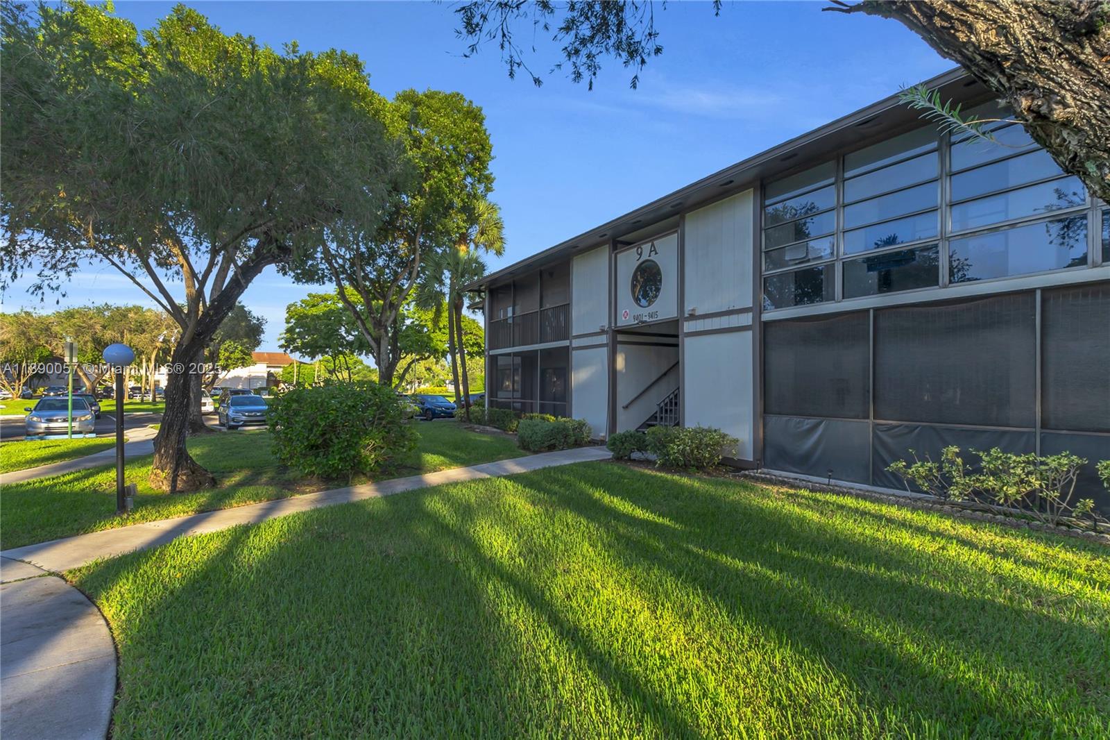 TAMARAC GARDENS CONDOMINI - Residential