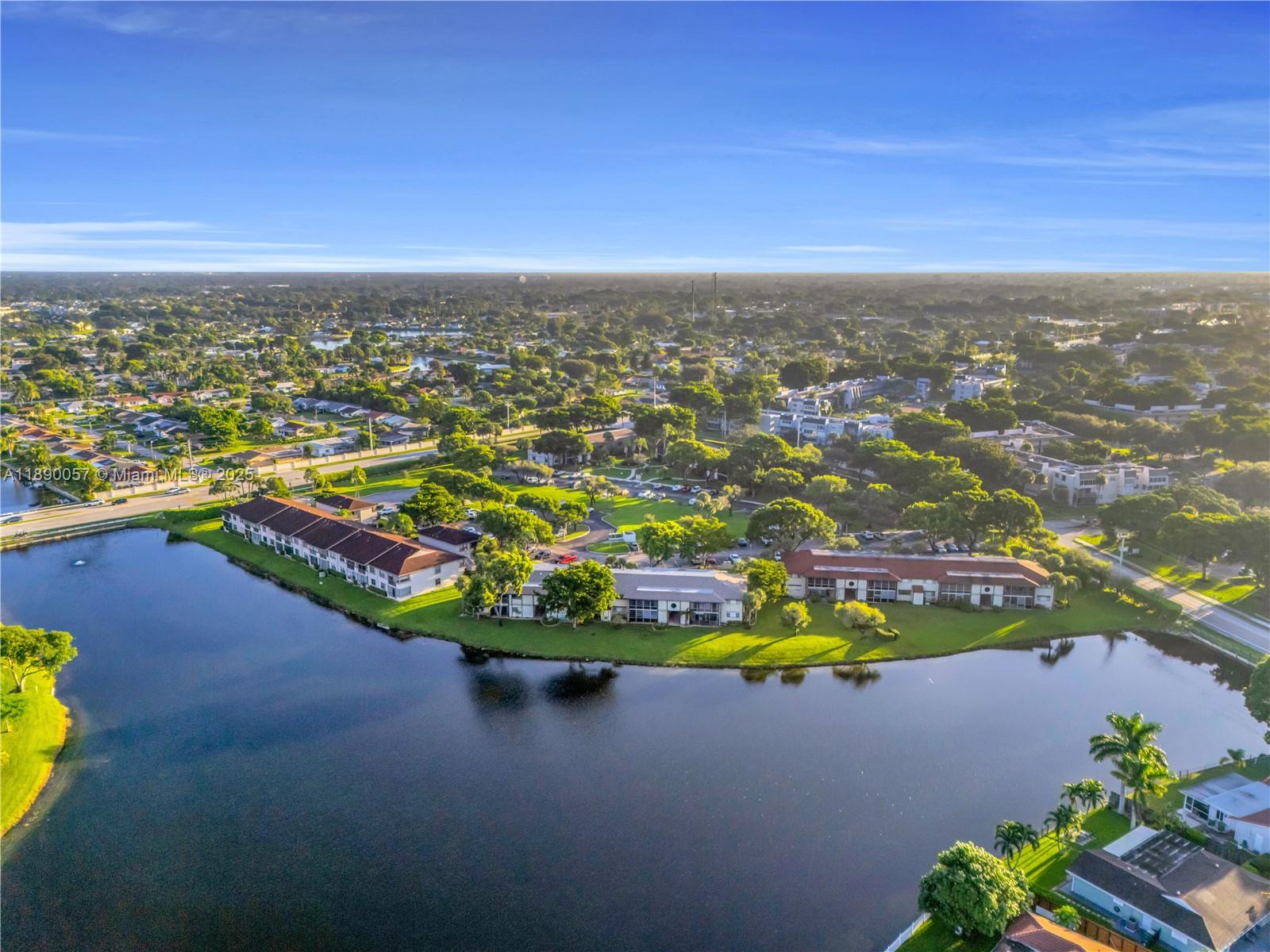 TAMARAC GARDENS CONDOMINI - Residential