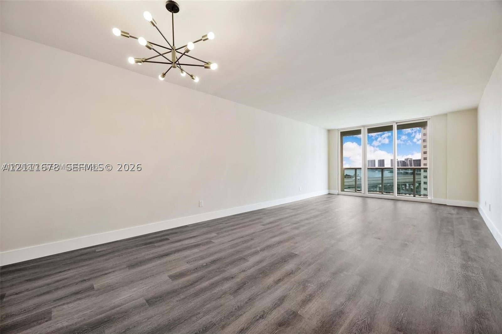 19380 Collins Ave 1023