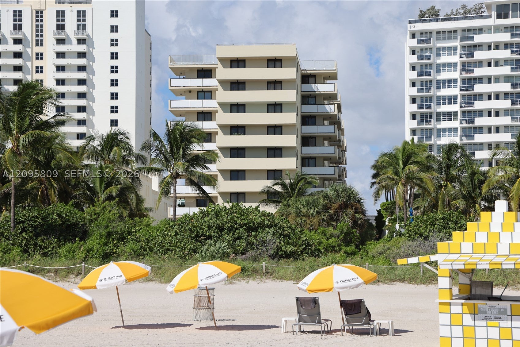 1623 Collins Ave